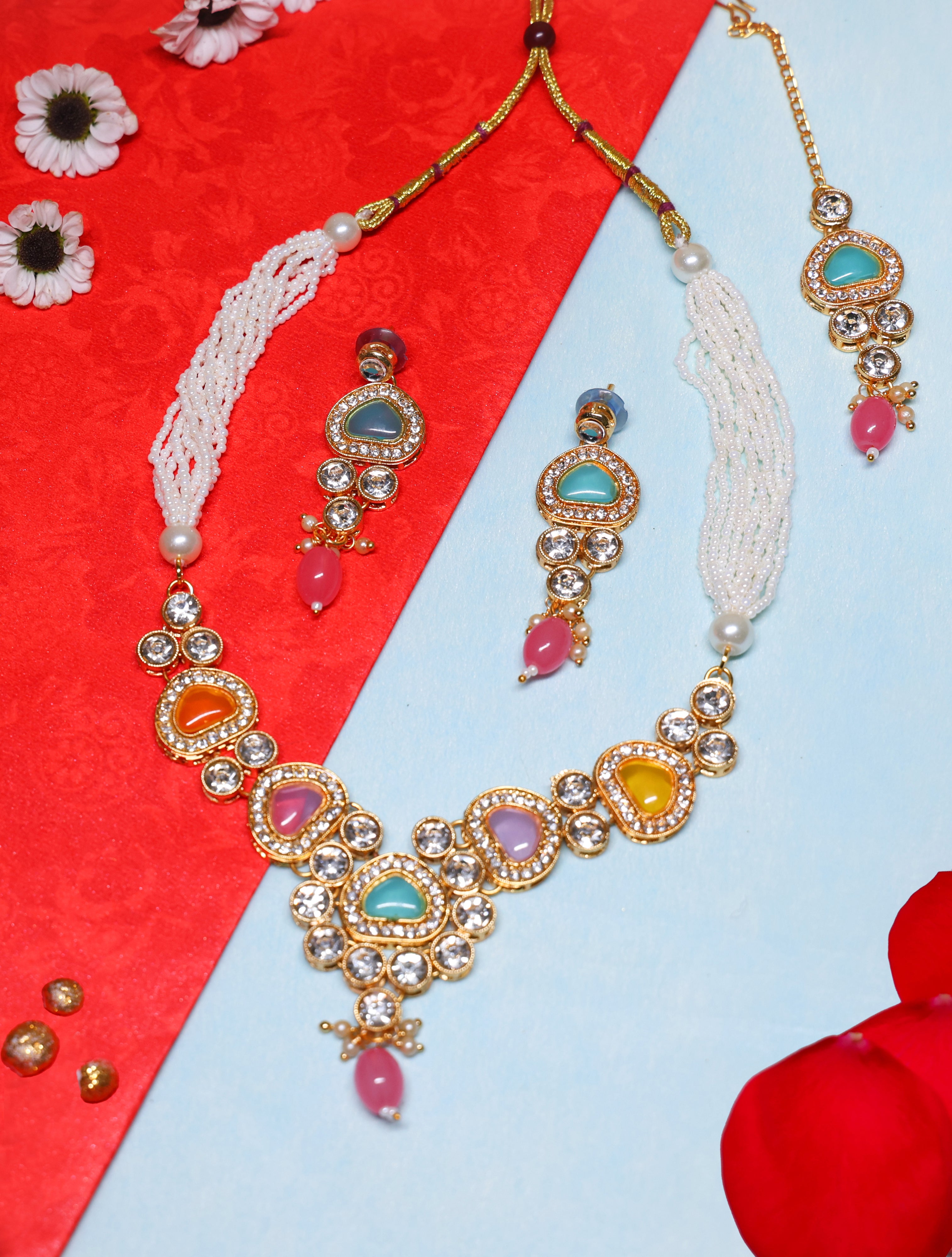 Stunning Necklace set with Earing.