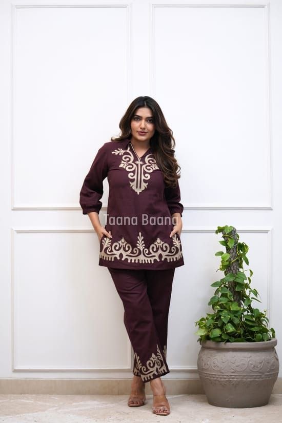 EMBROIDERY CORD SET