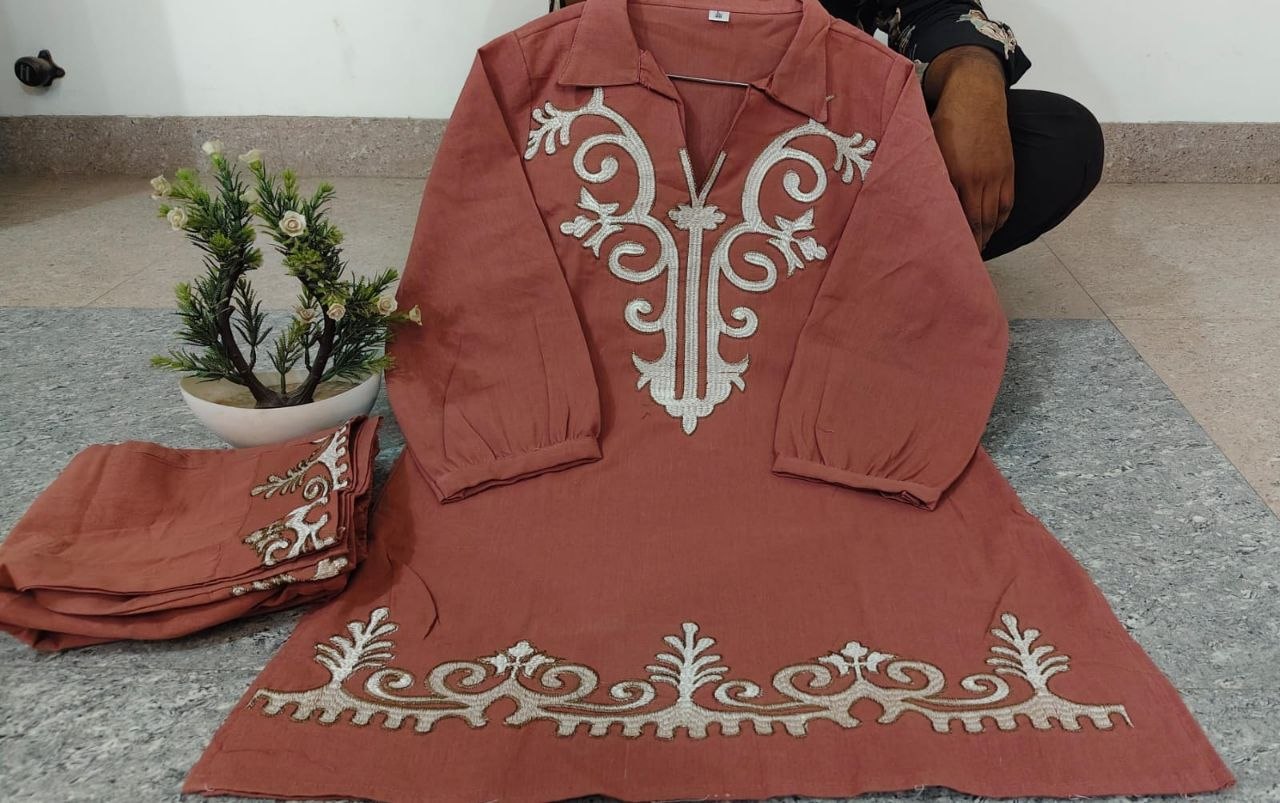 EMBROIDERY CORD SET